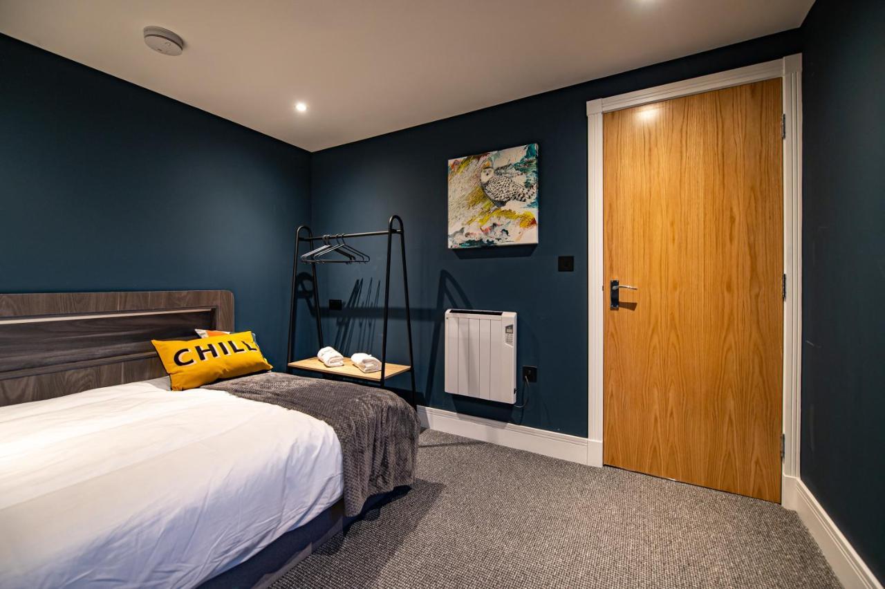 The Nest - Luxury 16 Person W Jacuzzi & Parking Apartment